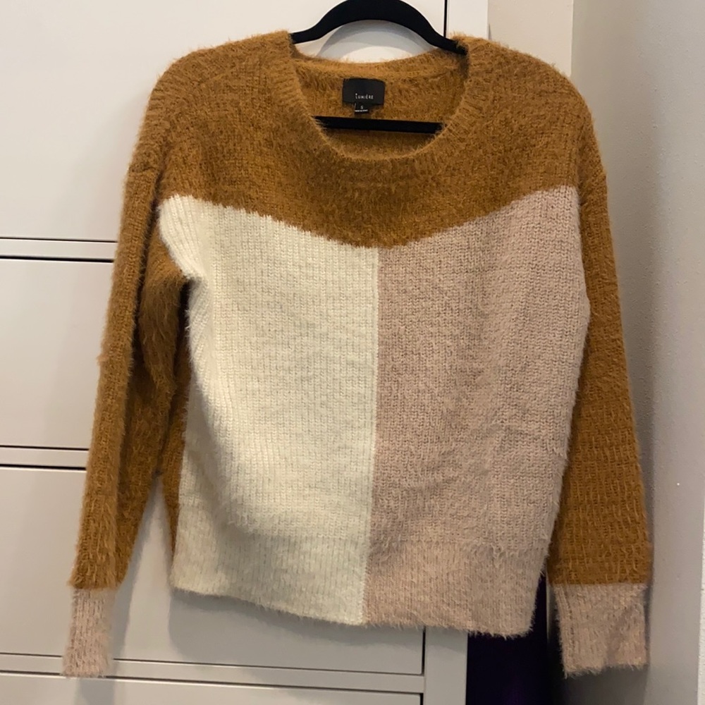 Lumiere Sweater